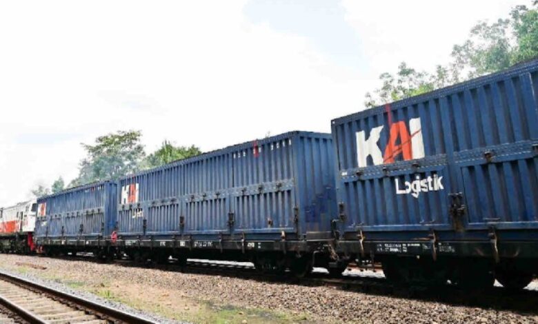 KAI angkut 69,2 jt ton barang sepanjang tahun 2024