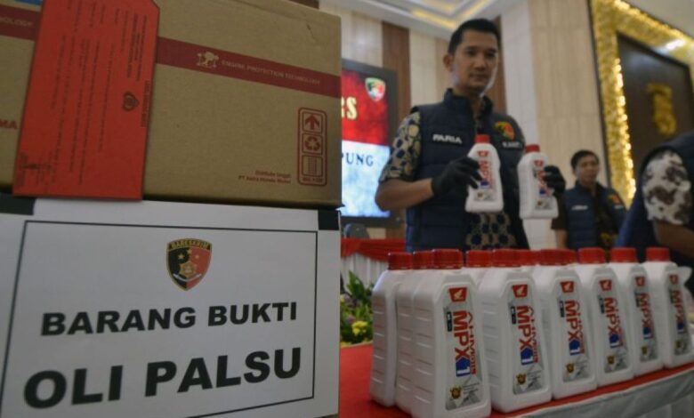 Efek fatal oli palsu pada motor: Kenali ciri setelah itu solusi mengatasinya