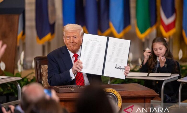 15 Negara Bagian ke Negeri Paman Sam Gugat Perintah Eksekutif Trump