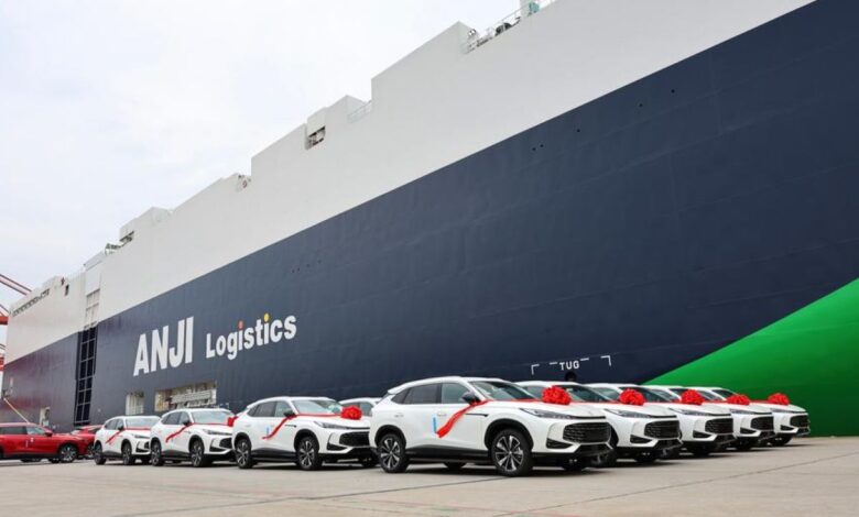 Kapal pengangkut mobil terbesar ke planet mulai pelayaran perdana